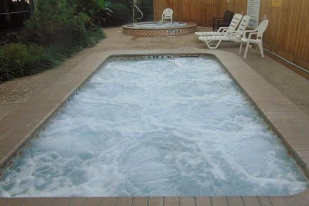 Sea-Renity Heated Pools Steps To The Beach Galveston Eksteriør bilde